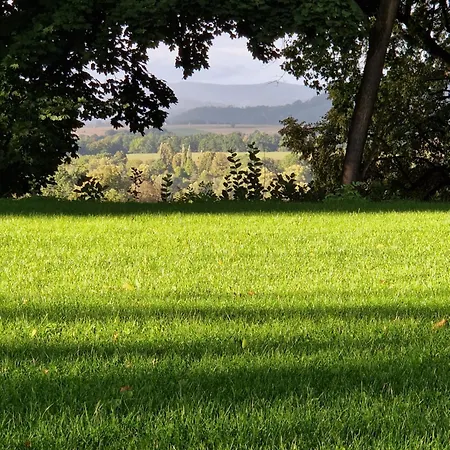 Schloss Pischkowitz Guest house *