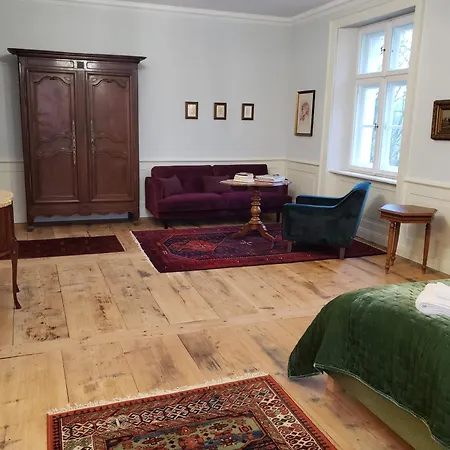 Guest house Schloss Pischkowitz *
